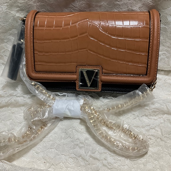 NWT VICTORIA’s SECRET BLACK & BROWN CROSSBODY - chain strap - Picture 3 of 9